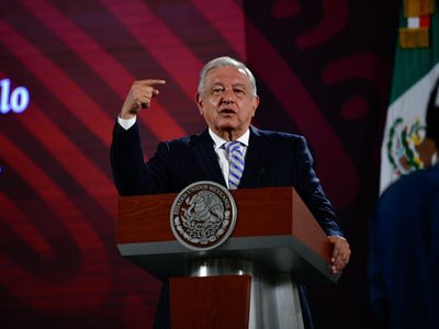 AMLO estalla contra jueces que frenaron reforma al Poder Judicial: "una invasión franca"
