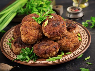 Albóndigas de lentejas: no gastes en carne y preparate esta receta exprés y deliciosa en casa