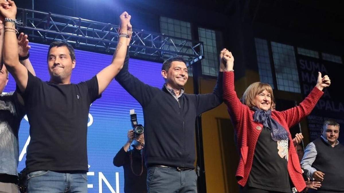 Marcos Koopmann junto con Ana Pechen y Carlos Koopmann. Fuente: (Facebook).