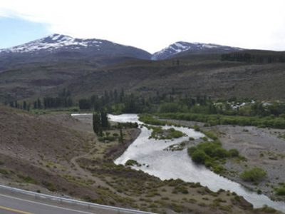 Se firmó el acuerdo para la provisión de turbinas de la central hidroeléctrica de Nahueve