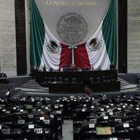 PRI, PAN y PRD se arman con exgobernadores (y Lilly Téllez) contra el Plan C de AMLO