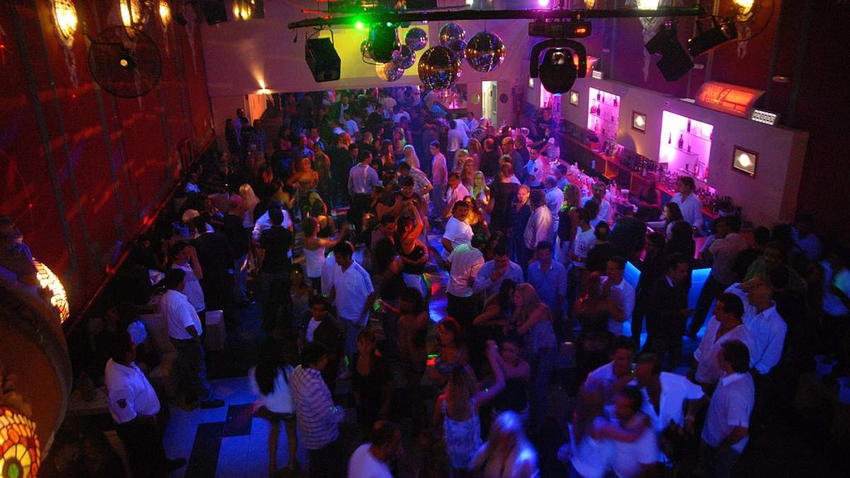 Local bailable. Fuente: (Twitter)