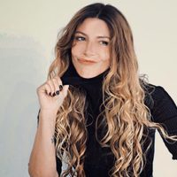 Una sonrisa que enamora: Mónica Ayos se llevó todos los halagos con esta imagen