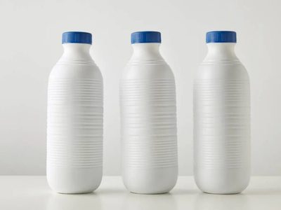 Si te quedaron botellas de leche vacías, no las tires: transformalas en este bonito proyecto para tu casa