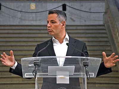 En Oaxaca el "Cártel del Despojo" opera bajo la sombra del gobierno de Murat