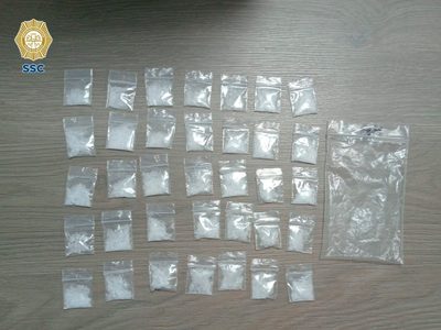 Taxista es detenido en Iztapalapa con 51 dosis de cocaína y mariguana