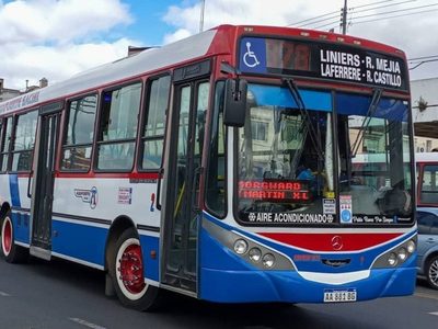Paro de colectivos y movilización de choferes por una agresión: qué líneas se ven afectadas