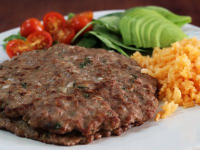 Milanesas de carne picada: perfectas para no gastar fortuna y preparar más porciones