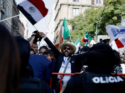 Protestan afuera de la SCJN mientras se debate proyecto para invalidar reforma judicial