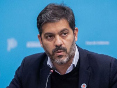 Carlos Bianco, ministro de Gobierno de Buenos Aires, desmintió los dichos de Milei sobre la economía argentina