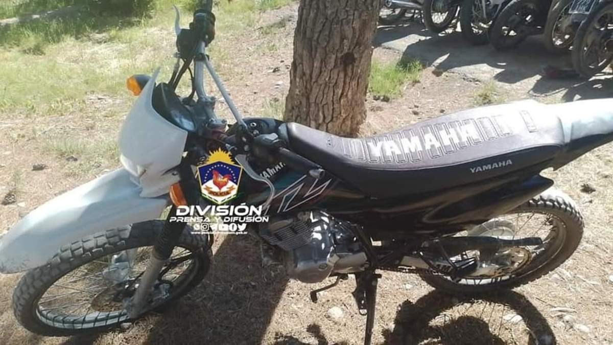 Moto secuestrada por los policías de la comisaría 13. Fuente: (Policía de Neuquén).
