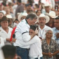 Candidatura de Nestora Salgado es 'un acuerdo de AMLO para pactar con delincuentes”, insiste Meade