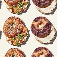 Aprendé cómo preparar un bagel fresco y económico