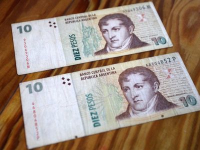 El error de impresión en los billetes de $10 que podría convertirte en millonario si lo tenés en tu casa