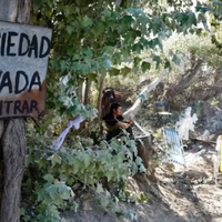 Toma de tierras: quiénes son los referentes de la ocupación de la chacra en Valentina Sur