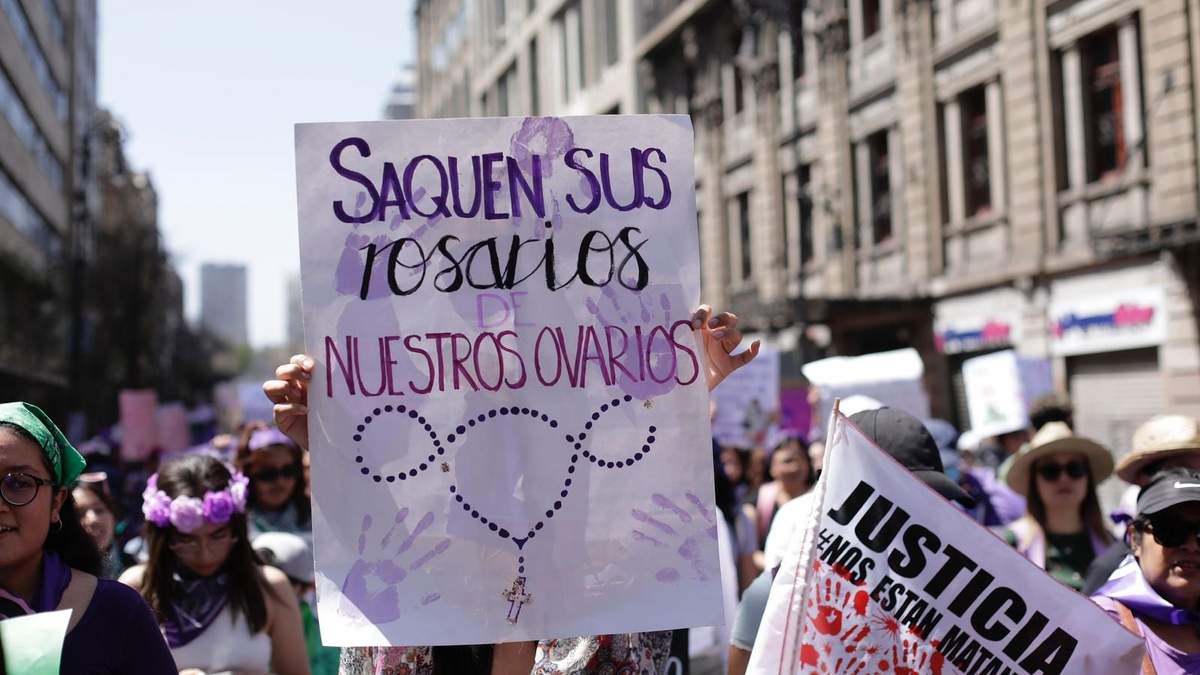 Uno de los contingentes de la marcha del 8 de marzo