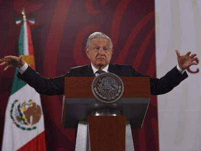 AMLO presume efectos negativos de la pandemia por covid en México