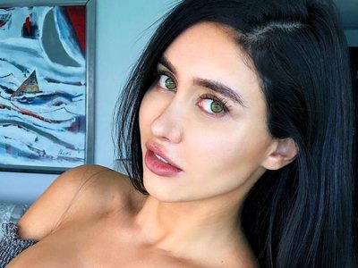 ¡Enseña todo! ¿Cómo es que Joselyn Cano se puede vestir de esa manera? ¡Ojo al detalle!