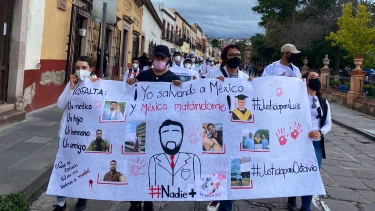 La marcha de los médicos y enfermeras en Zacatecas capital