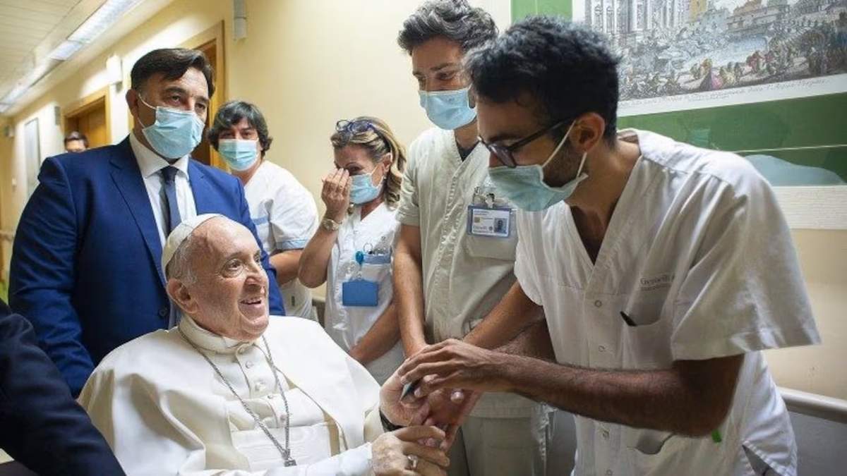 Francisco estuvo internado durante varios días antes de su fallecimiento.