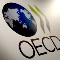 El PIB de la OCDE creció un 0,5% en el tercer trimestre, una décima más