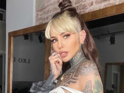"Siempre a tu lado": la acaramelada postal de Cande Tinelli y Coti frente al espejo