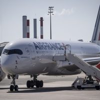 Francia suspende todos los vuelos con Brasil por el brote de coronavirus