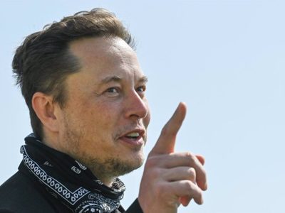 Elon Musk cree que sería "interesante" un servicio de correo electrónico de X
