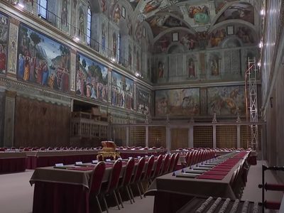 Así prepararon la Capilla Sixtina para recibir el Cónclave