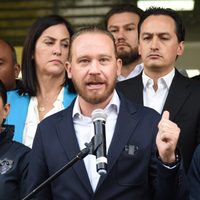 Santiago Taboada acusa a Sheinbaum de “persecución política”