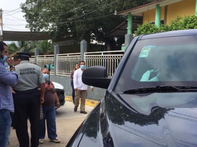 Fiscal de Veracruz ignora a Emigdio Enríquez, quien busca justicia por su madre y hermana