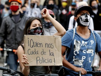 Las protestas en Colombia ya cumplen 8 días: Duque crea una mesa de diálogo