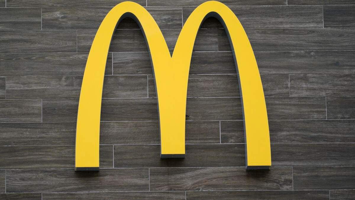 Logo de McDonald's en un restaurante de la cadena en Havertown, Pensilvania