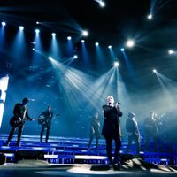 Miguel Bosé pide paz y se va contra Trump: 'le da por teñirse de rubio y levantar muros” (Videos)