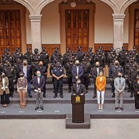 Desaparición de mujeres en Nuevo León Samuel García aparece tarde y sólo para la foto