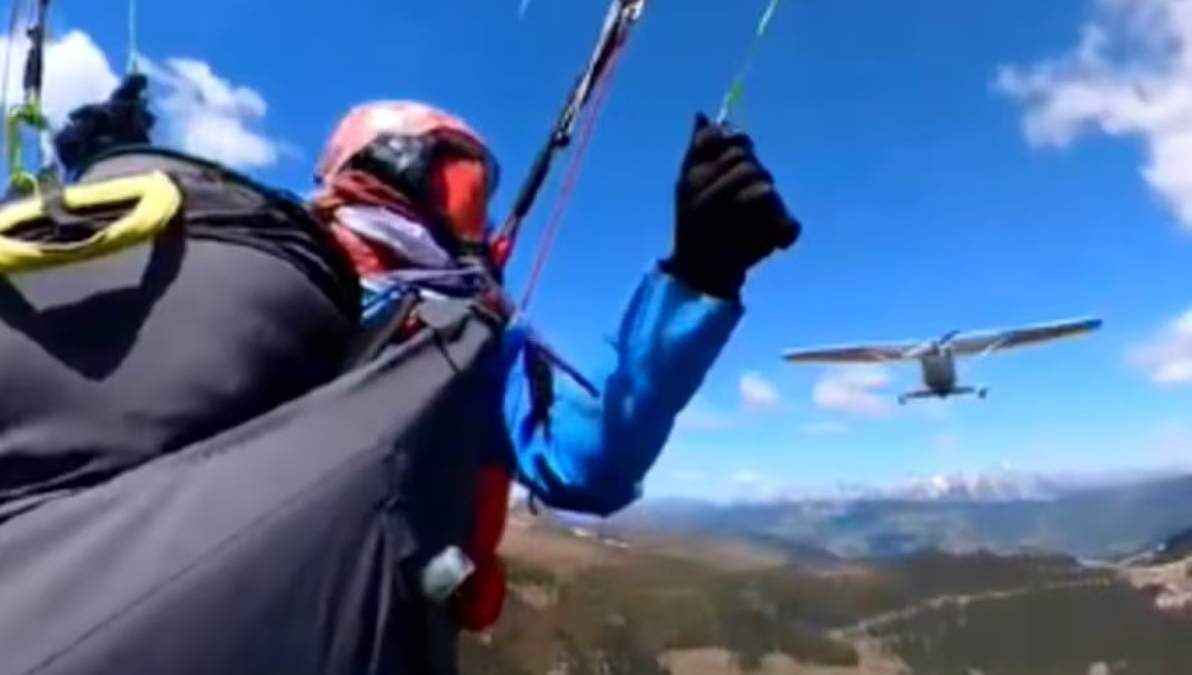Avioneta golpea a paracaidista en pleno vuelo sobre los Alpes austriacos