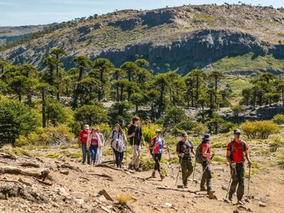 Neuquén abre inscripciones para cursos de senderismo con salida laboral rápida