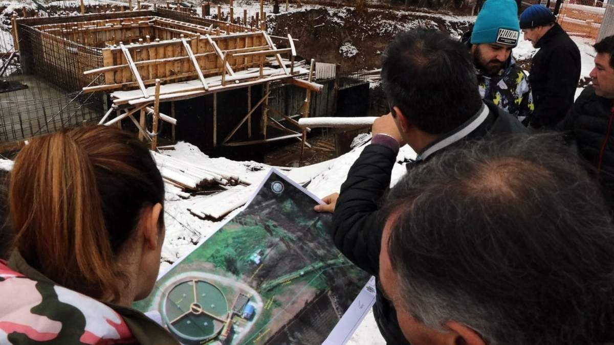 Obra en la Planta de Tratamiento de Líquidos Cloacales de Centenario. Fuente: (Facebook)