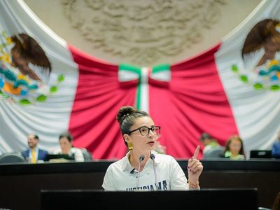MC presenta más de mil firmas ante el INAI para proteger la Plataforma Nacional de Transparencia