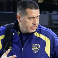 Riquelme tendrá la palabra final: debe volver a Boca, pero desde su club negocian por un nuevo préstamo