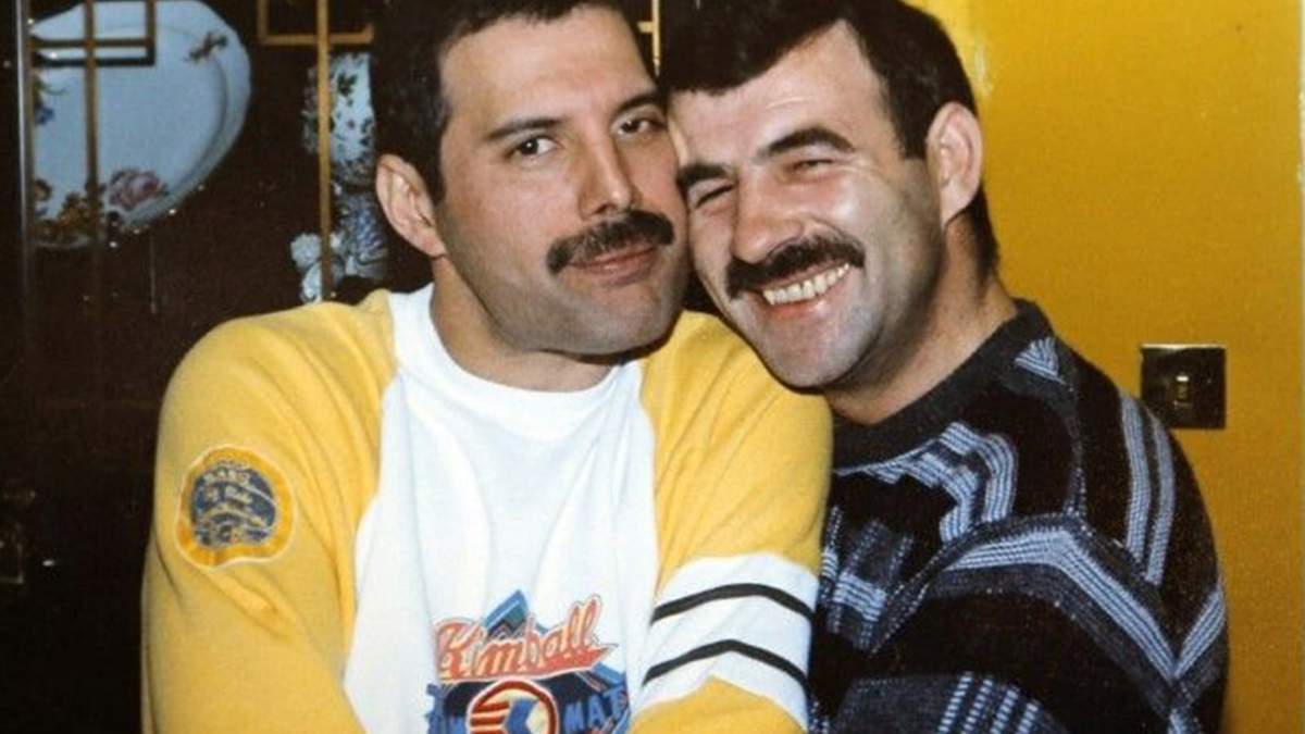Freddy Mercury y Jim Hutton. Fuente: (Twitter)
