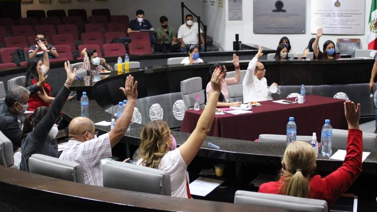 Sesión en el Congreso de Colima