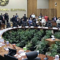 En sesión extraordinaria, el INE reporta incidentes menores en la jornada electoral