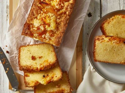 Budín de durazno con 1 huevo: la receta de la abuela perfecta para salvar tus tardes de mates