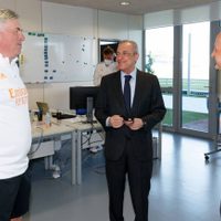 A cambio de viajes, dos funcionarios de Calderón dieron contratos al Real Madrid, revela audio
