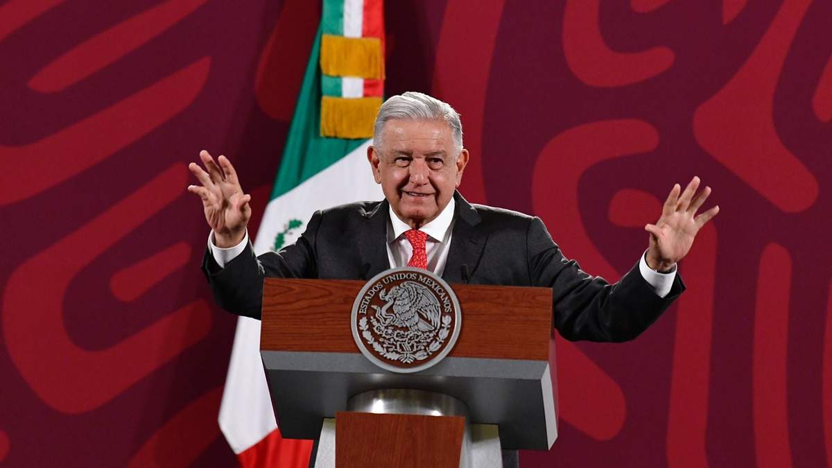 El presidente en su conferencia matutina del 17 de noviembre de 2022