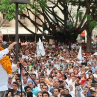 AMLO llama a la izquierda a deslindarse de Peña antes de amarrar alianza