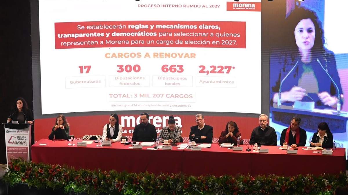 La dirigente nacional de Morena, Luisa María Alcalde Luján durante la IV Reunión Plenaria del Grupo Parlamentario de Morena en la Cámara de Diputados