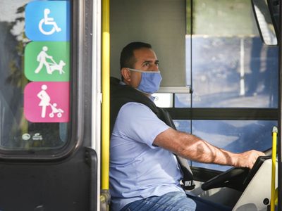 "Cerramos la mejor paritaria": de cuánto es el aumento salarial que logró la UTA para los choferes