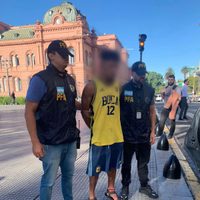 Argentina: hombre armado con un machete intentó entrar a la residencia de Milei